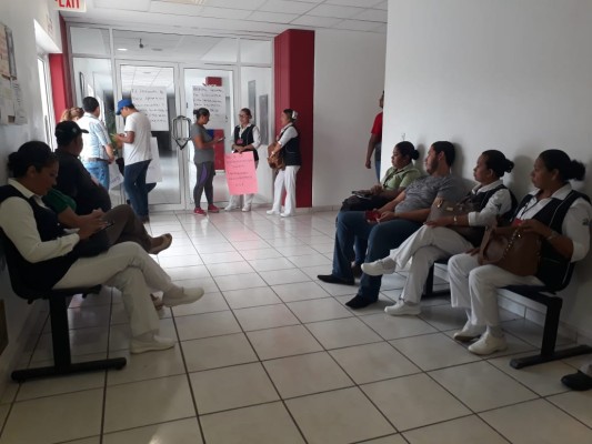 Paran labores empleados del sector salud en Sinaloa