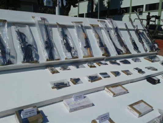 Reporta la PGR detenciones por emboscada a militares en Culiacán