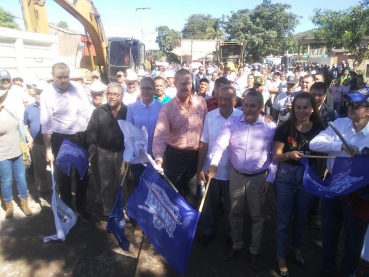En Rosario inicia construcción de carretera Chametla-Majahual