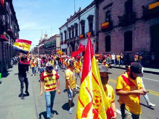 Aficionados de Morelia se manifiestan por rumores de mudanza del equipo a Mazatlán