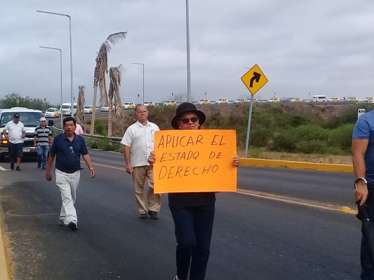 Atamsa en Mazatlán se une a manifestación nacional contra servicios como Uber y DiDi