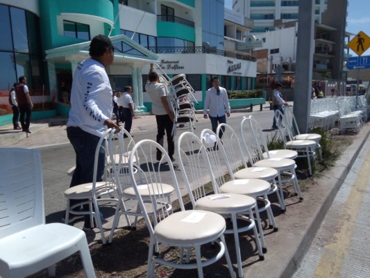 Implementan operativo contra renta de sillas para ver segundo desfile del Carnaval de Mazatlán
