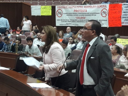 En Congreso de Sinaloa, Morena y PRI se la pasan de pleitos
