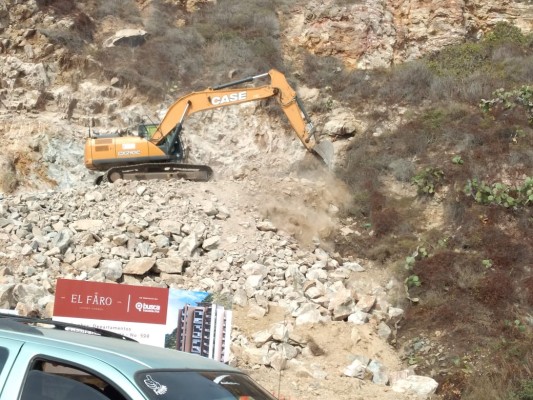 Reinician trabajos de demolición del Cerro del Vigía, en Mazatlán