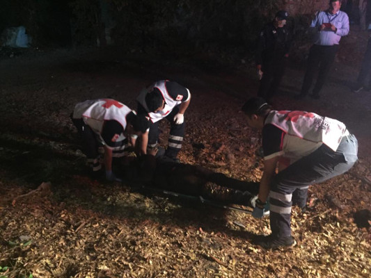 Golpean y hieren a balazos a un joven en Culiacán