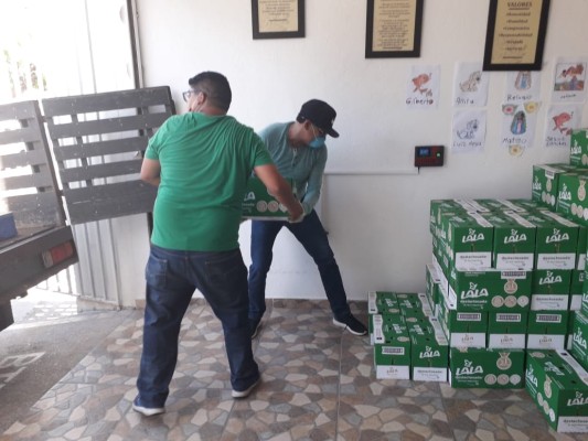 AMASFAC dona mil 647 litros de leche para el Asilo de Ancianos de Mazatlán