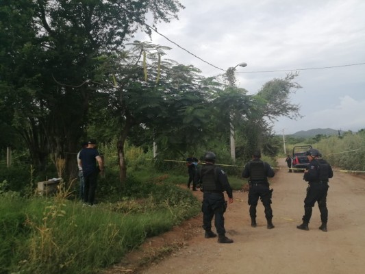 En Mazatlán, hallan a un hombre asesinado y encintado en El Conchi II