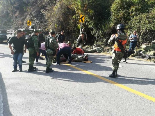 Vuelca camión del Ejército en Oaxaca; al menos siete muertos y 11 heridos