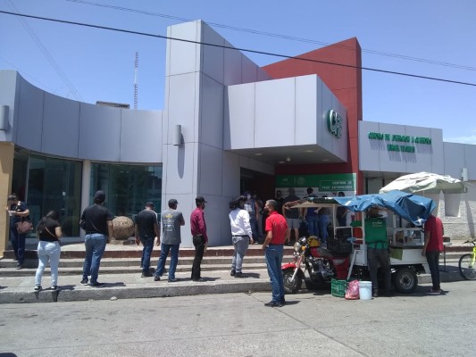 En Culiacán, roban cajeros de la CFE