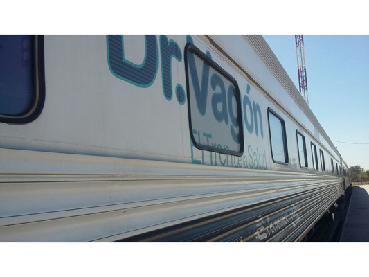 Llega la salud en tren
