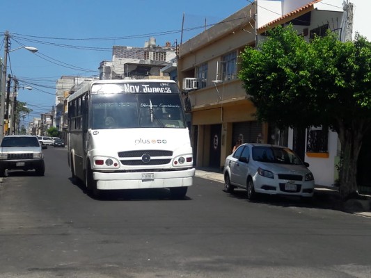 ‘Cocinan’ otro aumento al pasaje al transporte urbano en Mazatlán