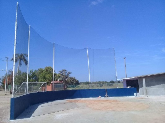 Imdem acondiciona campo de beisbol en Lomas del Guayabo