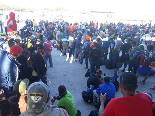 Migrantes denuncian abandono del gobierno de Jalisco en sitio desolado