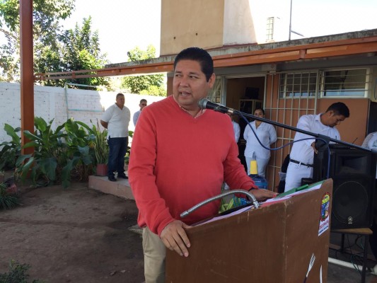 Alcalde de Escuinapa puede ser destituito del cargo por desacato, advierte abogado