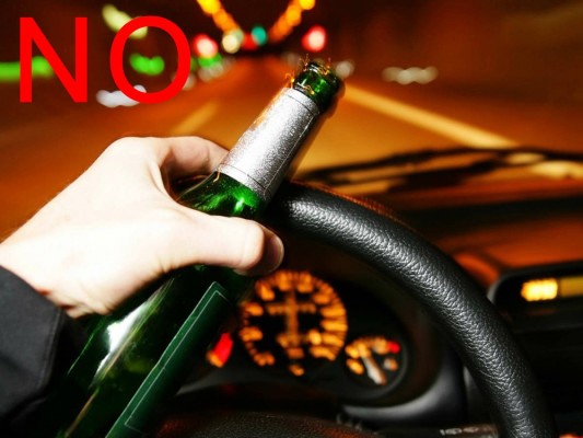 Llaman a no manejar bajo efectos de bebidas embriagantes para prevenir accidentes