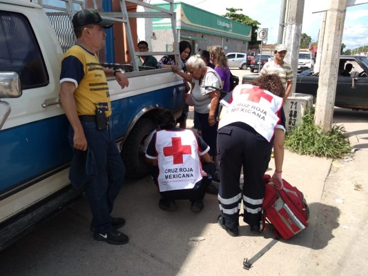 ACCIDENTE Un motociclista resultó lesionado durante un choque en la colonia Lombardo Toledano en Culiacán