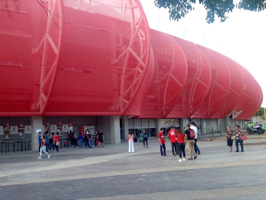 Se pinta de rojo el Estadio Teodoro Mariscal ante inicio de la Liga Mexicana del Pacífico