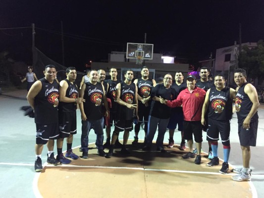 Instrock y Gavilanes se quedan con el pavo en la cancha del Infonavit Playas