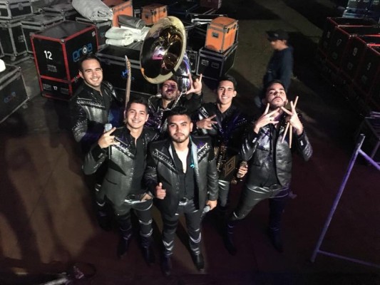 Impacto Sinaloense está de estreno promociona su primer disco La vida alegre