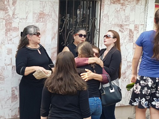 Dan último adiós a 'El Borrego'