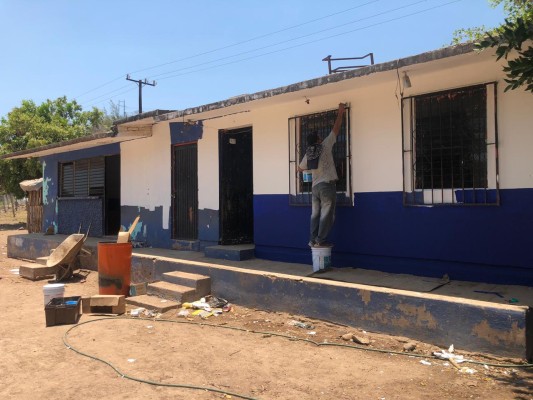 Rehabilitan escuela primaria en Las Habitas, Rosario