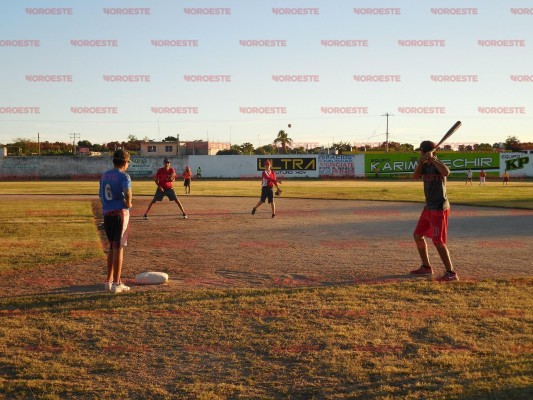 Garantiza PIDS permanencia de centro de desarrollo de beisbol en Escuinapa