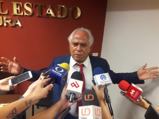 Primera sorpresa en Congreso: Chenel renuncia al PAS y se va al PRD