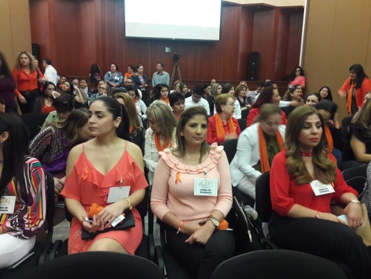 Priistas plantean que transporte urbano en Sinaloa tenga asientos naranjas exclusivos para mujeres