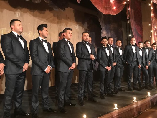 La banda El Recodo estrena su disco 80 años de música entre amigos