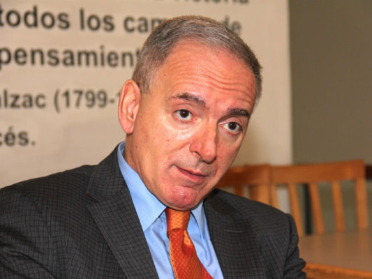 El experto Edgardo Buscaglia advierte de más corrupción y crisis en México.