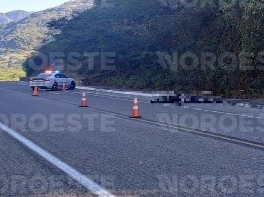Hallan 5 cuerpos envueltos en plástico en Autopista Durango-Mazatlán, en Concordia