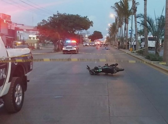 Choca y muere motociclista sobre la Rafael Buelna, en Mazatlán