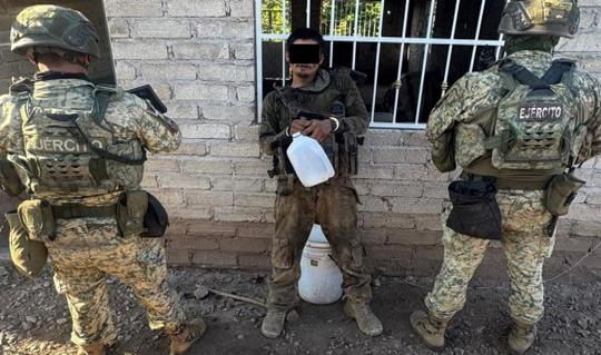 $!Aseguran armamento y detienen a cuatro civiles en Escuinapa