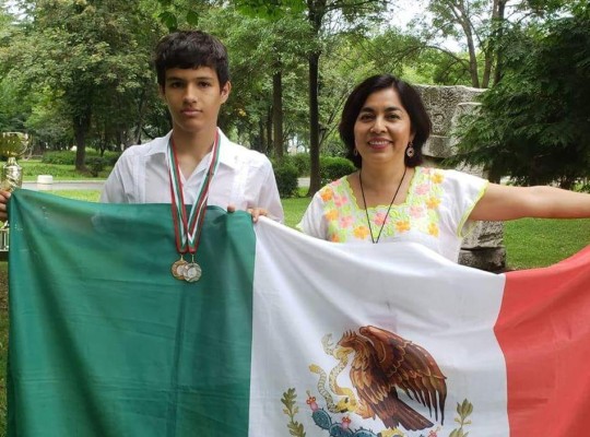 México sí ganó mundial en matemáticas; niño sinaloense obtuvo bronce y plata