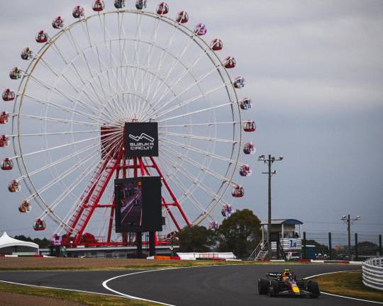 Checo Pérez, inconforme por no rodar en segunda práctica del GP de Japón