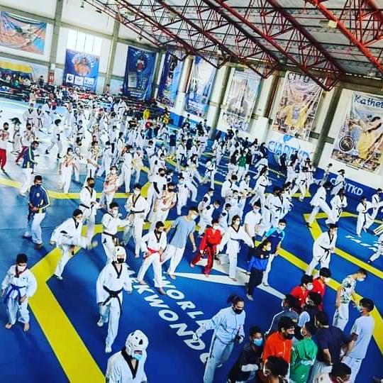 $!Sinaloense Carlos Emilio Báez Robles se queda con la plata en el Open de Taekwondo de Colombia 2021