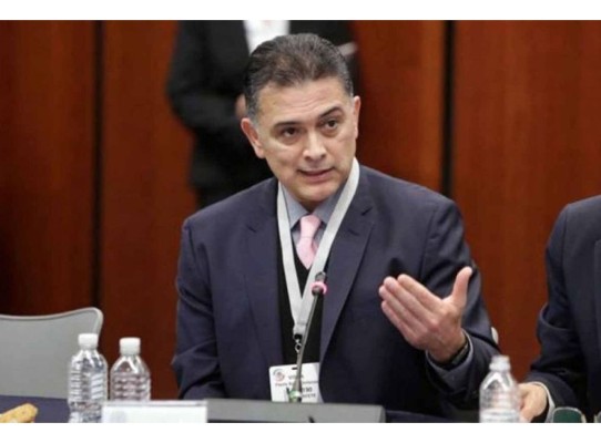 El sinaloense Pérez de Acha renuncia al Comité Anticorrupción; va por la Fiscalía General de la República