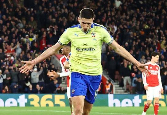 El Southampton dio la sorpresa de la jornada en la FA Cup, al vencer y dejar en el camino al Arsenal.