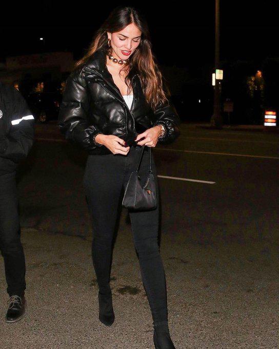 $!Eiza González celebra la Navidad en fiesta de Leonardo DiCaprio