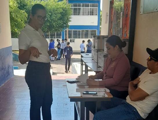 $!Consulta por reingeniería de la UAS transcurre con alta participación y tranquilidad en Rosario, afirman