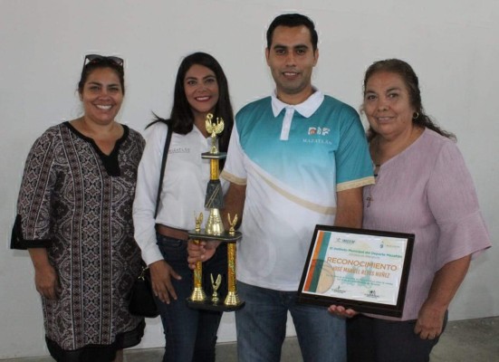 José Manuel Reyes Núñez es reconocido por logros en el baloncesto adaptado