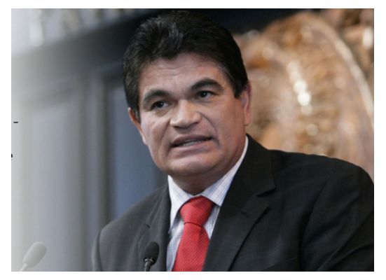 Ponen a Malova 'bajo la lupa'