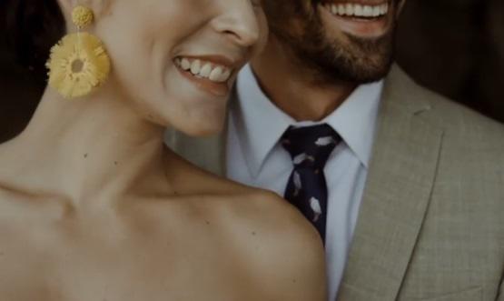 María León presume anillo y vestido de novia en sus redes sociales