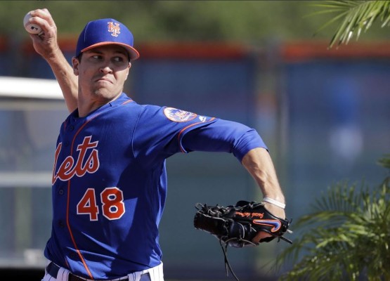 Mets oficializan extensión de 5 años con deGrom