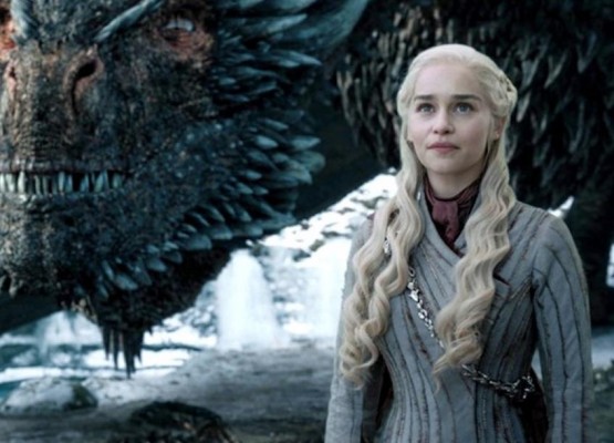 Starbucks y GOT reaccionan con humor al error del vaso de café dentro de una de las escenas