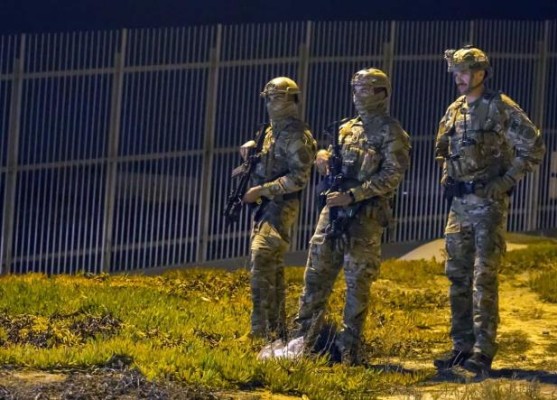 Trump denuncia que soldados mexicanos apuntaron con armas a militares estadounidenses