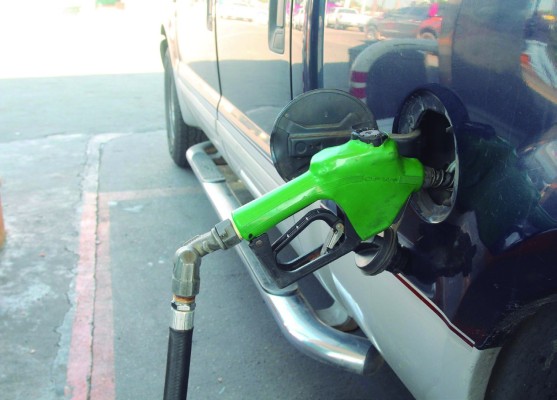 No suben ni subirán. El Gobierno federal desmiente aumento de precios en las gasolinas