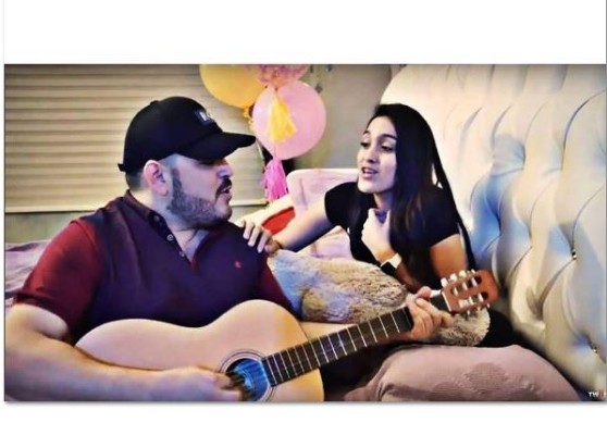 Hace dueto 'El Komander' con su hija