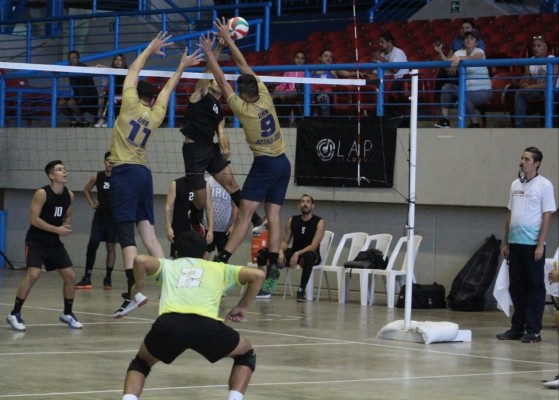 La UAS gana la Copa Pacífico de voleibol de piso en Mazatlán