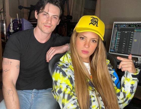 Shakira publicó que está en Londres trabajando con en lo que podría ser su próximo single.